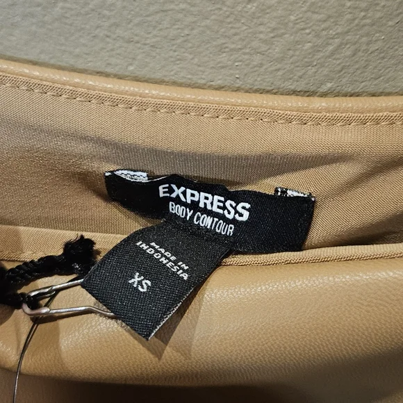 NWT pleather top - Picture 2 of 3